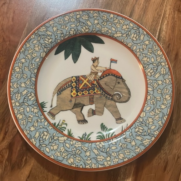 ⚠️ World Market Voyage Elephant Earthen ware plate - Picture 1 of 3